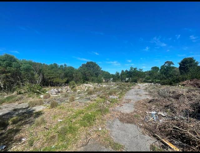 LAND FOR SALE IN GREENBUSHES